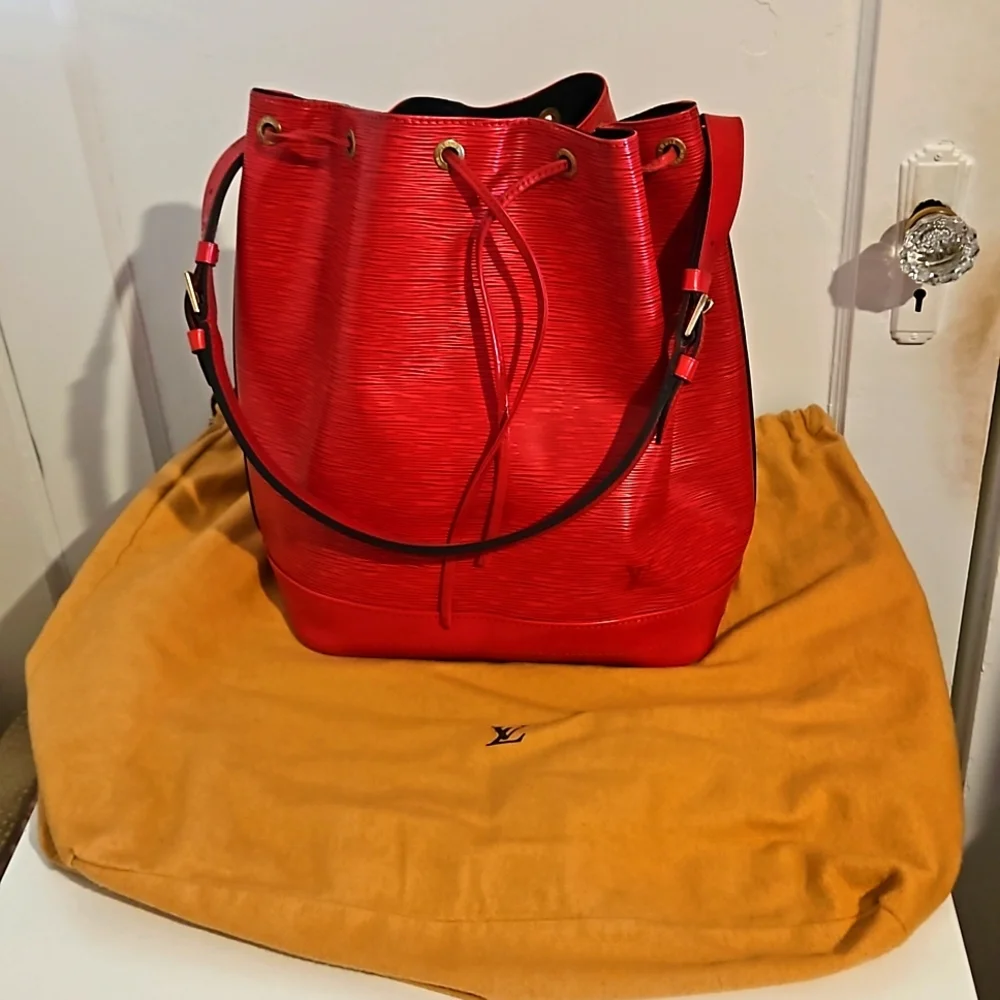 Vintage Louis Vuitton Noe GM in Red Epi Leather with wool dust bag - Picture 3 of 14
